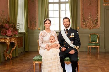 Le prince Alexander avec son père le prince Carl Philip et sa mère la princesse Sofia