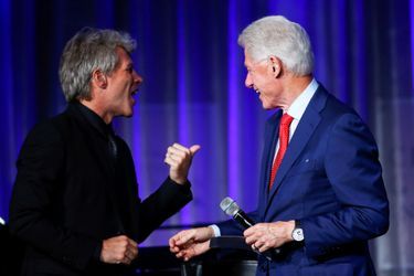 Jon Bon Jovi et Bill Clinton lors de la remise des Clinton Global Citizen Awards à New York, le 19 septembre 2016.