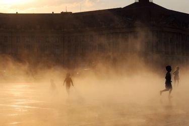 1er prix - Poutge - Des ombres dans la ville, Bordeaux
