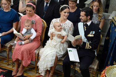 Le prince Alexander de Suède avec ses parents, la princesse Victoria et son fils Oscar à Stockholm, le 9 septembre 2016