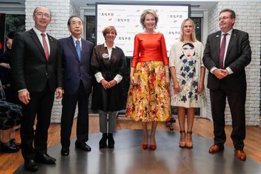 La reine Mathilde de Belgique à Tokyo, le 11 octobre 2016