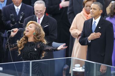 Beyoncé chante pour l'investiture de Barack Obama, en janvier 2013.