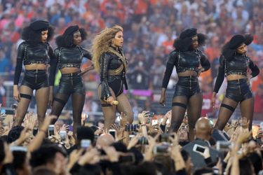 Show de mi-temps du SuperBowl pour Beyoncé, en février 2016.