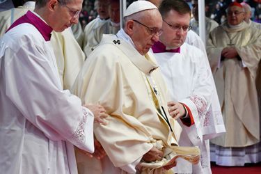 Le pape François a célébré la messe de la Toussaint en Suède, le 1er novembre 2016.