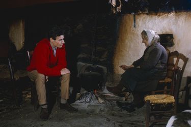 Jean Ferrat en Ardèche, dans les années 60.