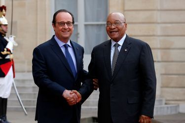 François Hollande et Jacob Zuma à l'Elysée pour le dîner d'Etat donné en l'honneur du président sud-africain, le 11 juillet 2016.