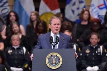 George Bush à la tribune