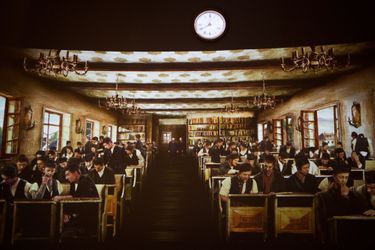L'étude du Talmud à la fin du XIXe siècle extraite d'un film d'animation projeté au musée.  