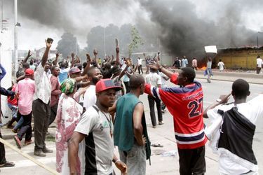 Les violences à Kinshasa ont fait 32 morts, lundi et mardi.