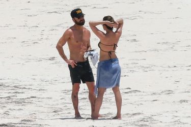 Jennifer Aniston et Justin Theroux sur une plage de l&#039;île Eleuthera