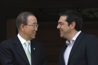 Quand Tsipras offre à Ban Ki-moon le gilet d'un migrant