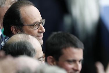 François Hollande dans les gradins du Stade de France pour France-Portugal.