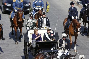 Le roi Carl XVI Gustaf de Suède et Michelle Bachelet à Stockholm, le 10 mai 2016