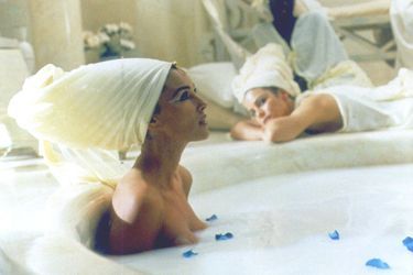 Monica Bellucci dans le film &quot;Astérix et Obélix: Mission Cléopâtre&quot; d’Alain Chabat sorti en 2002. 