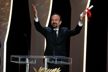 Prix du scénario: Asghar Farhadi pour "Le Client"