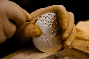 Comment sont fabriquées les médailles des JO de Rio