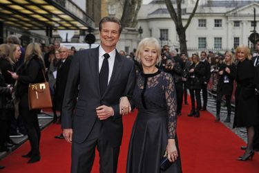 Helen Mirren et Colin Firth tout sourires à Londres, le 11 avril 2016