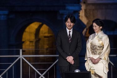 La princesse Kiko et le prince Akishino du Japon au Colisée à Rome, le 11 mai 2016