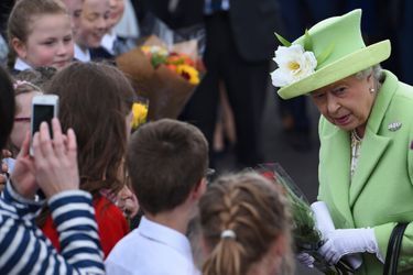 La reine Elizabeth II à la gare de Bellarena, le 28 juin 2016
