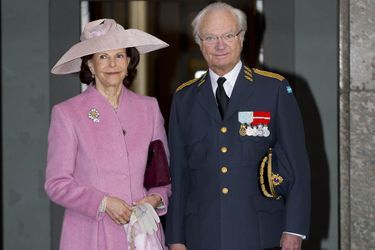 La reine Silvia et le roi Carl XVI Gustaf à Stockholm, le 30 avril 2016