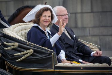 La reine Silvia et le roi Carl XVI Gustaf de Suède à Stockholm, le 6 juin 2016