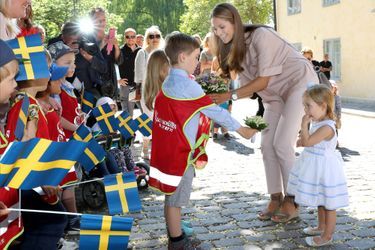 Les princesses Madeleine et Leonore de Suède à Visby sur l&#039;île de Gotland, le 3 juin 2016