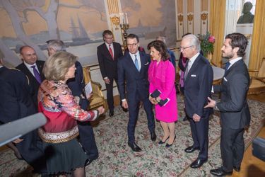 La reine Silvia et le roi Carl XVI Gustaf de Suède avec les princes Carl Philip et Daniel à Stockholm, le 25 avril 2016
