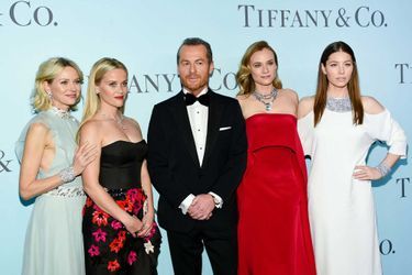 Le PDG de Tiffany & Co, Frederic Cumenal, entouré de Naomi Watts, Reese Witherspoon, Diane Kruger et Jessica Biel