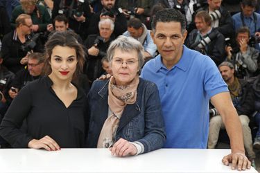 La réalisatrice Pascale Ferran et ses acteurs Camelia Jordana et Roschdy Zem venus défendre «Bird People» («Un certain regard»).