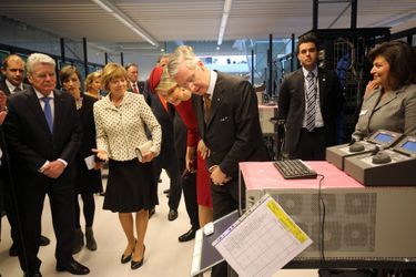 La reine Mathilde et le roi Philippe de Belgique avec le couple présidentiel allemand à Seraing, le 10 mars 2016