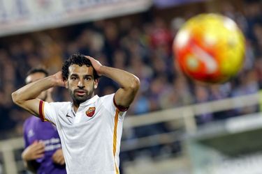 Elu meilleur espoir de l’année 2012 par la CAF, l’attaquant égyptien fait choir nombre de défenses depuis ses débuts professionnels. Après un passage au FC Bâle, à Chelsea puis à la Fiorentina, Salah rejoint définitivement la Serie A en août 2015 sous les couleurs de l’AS Roma.