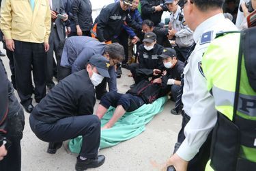 Inquiétude après le naufrage d’un ferry coréen - Près de 300 disparus