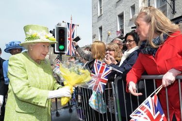 Elizabeth II fête ses 90 ans avec un bain de foule 