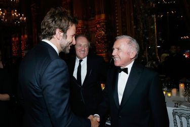Bradley Cooper, François-Henri Pinault et François Pinault à Paris le 9 mars 2016