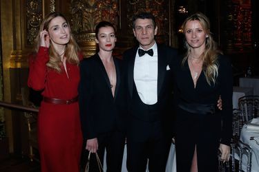 Julie Gayet, Aurélie Dupont, Marc et Sarah Lavoine à Paris le 9 mars 2016