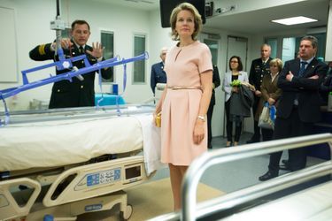 La reine Mathilde de Belgique à l&#039;Hôpital militaire Reine Astrid à Neder-over-Heembeek, le 1er mars 2016