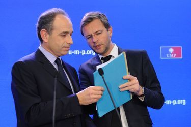 Mars 2012, avec son bras droit, Jérôme Lavrilleux, dont il assure aujourd'hui ne lui a rien dit sur les dérapages de la campagne de 2012.