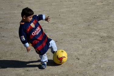 Murtaza a (presque) la panoplie complète du petit Lionel Messi