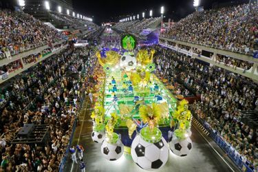 Un feu d'artifice de couleurs  - Carnaval de Rio de Janeiro