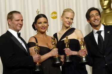 2003 : Chris Cooper (&quot;Adaptation&quot;), C. Zeta-Jones (&quot;Chicago&quot;), Nicole Kidman (&quot;The Hours&quot;) et Adam Brody (&quot;Le pianiste&quot;)