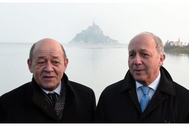 Jean-Yves Le Drian et Laurent Fabius en mars 2015