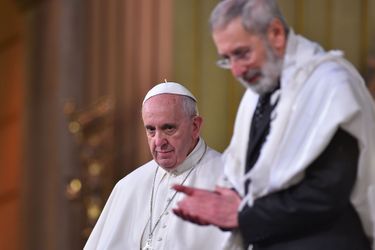 Le pape François s'est rendu pour la première fois à la synagogue de Rome