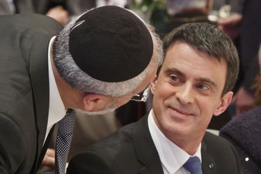 Manuel Valls au dîner annuel du Crif à Paris le 7 mars 2016
