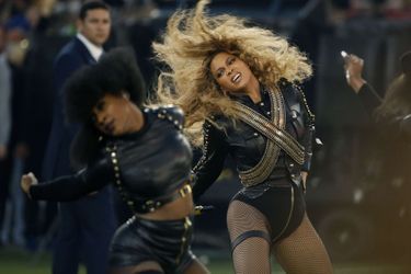 Beyoncé sur scène lors de la finale du Super Bowl à Santa Clara, le 7 février 2016