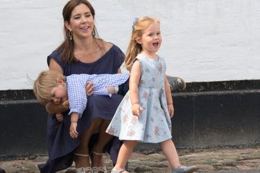 Joséphine et Vincent avec la princesse Mary, en juillet 2013