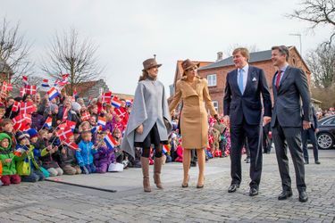 La reine Maxima et le roi Willem-Alexander des Pays-Bas avec la princesse Mary et le prince Frederik de Danemark sur le ferry, le 18 mars 2015