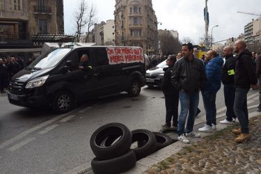 Troisième jour de mobilisation pour les taxis, en colère contre les VTC, ici à Marseille
