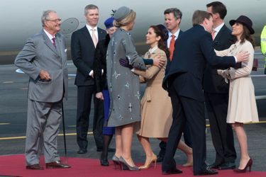Les princesses Mary et Marie de Danemark accueillent le couple royal néerlandais avec la famille royale, le 17 mars 2015