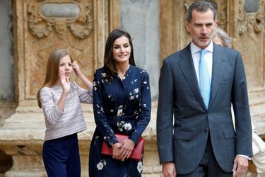 La reine Letizia et le roi Felipe VI d'Espagne avec la princesse Sofia à Palma de Majorque, le 21 avril 2019