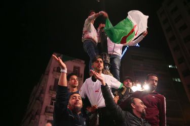 Manifestation à Alger, en Algérie, après l&#039;annonce de la démission d&#039;Abdelaziz Bouteflika, le 2 avril 2019.